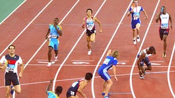 Staffelwechsel bei den Olympischen Spielen 2004 © Hochzwei 