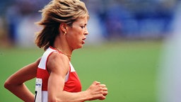 Uta Pippig 1991 beim 3000m Lauf in Frankfurt.  Foto: Valeria Witters
