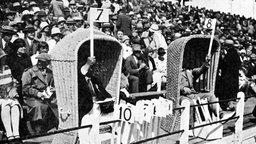 Punktrichter bei den Olympischen Spielen 1928. © imago
