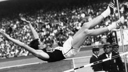 Revolutionierte mit dem "Flop" den Hochsprung: Richard "Dick" Fosbury, Olympiasieger 1968. © Picture Alliance/dpa 