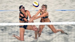 Die deutschen Beachvolleyballerinnen Kira Walkenhorst (l.) und Laura Ludwig (r.) in Rio. © DPA Picture Alliance Foto: Mike Egerton