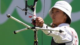 Die südkoreanische Bogenschützin Heyjin Chang. © DPA Bildfunk Foto: Srdjan Suki