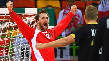 Deutschlands Handball-Torwart Andreas Wolff (l.) © dpa - Bildfunk Foto: Marijan Murat