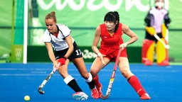 Deutschlands Jana Teschke (l.) im Duell gegen Chinas Qingling Song. © Witters Foto: Andrew Scott