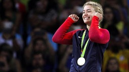 Helen Maroulis jubelt mit ihrer Goldemdaille. © Imago/ Fotoarena