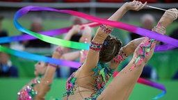 Team Russland (Rhythmische Sportgymnastik) bei der Performance © dpa Foto: Tatyana Zenkovich